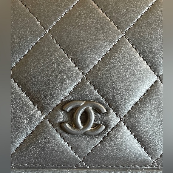 EUC Gorgeous Chanel matelasse bifold long wallet - Picture 5 of 13